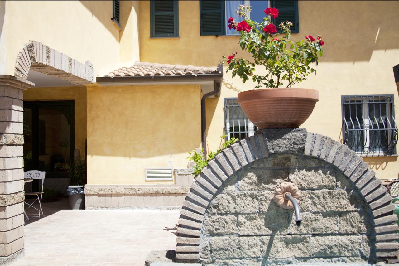 Albergo Da Benedetta เวตรัลลา ภายนอก รูปภาพ