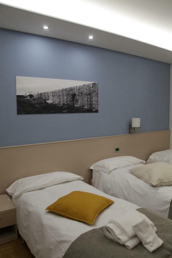 Albergo Da Benedetta เวตรัลลา ภายนอก รูปภาพ